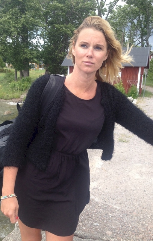 Coquine de cougar dominante pour mec qui se soumet
