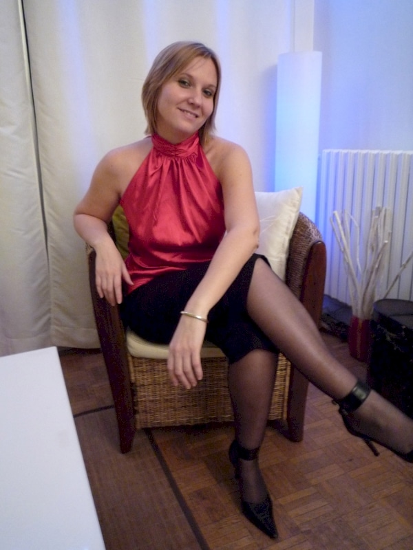 Cougar sexy réellement sexy cherche un gars impudique