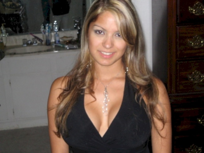 Jeune libertine vraiment très mignonne cherche un mec original